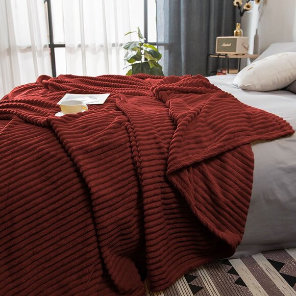 SOGA Burgundy Throw Blanket – Soft Cozy Warm Blanket for Bed, Sofa & Couch - Picture 5 of 13